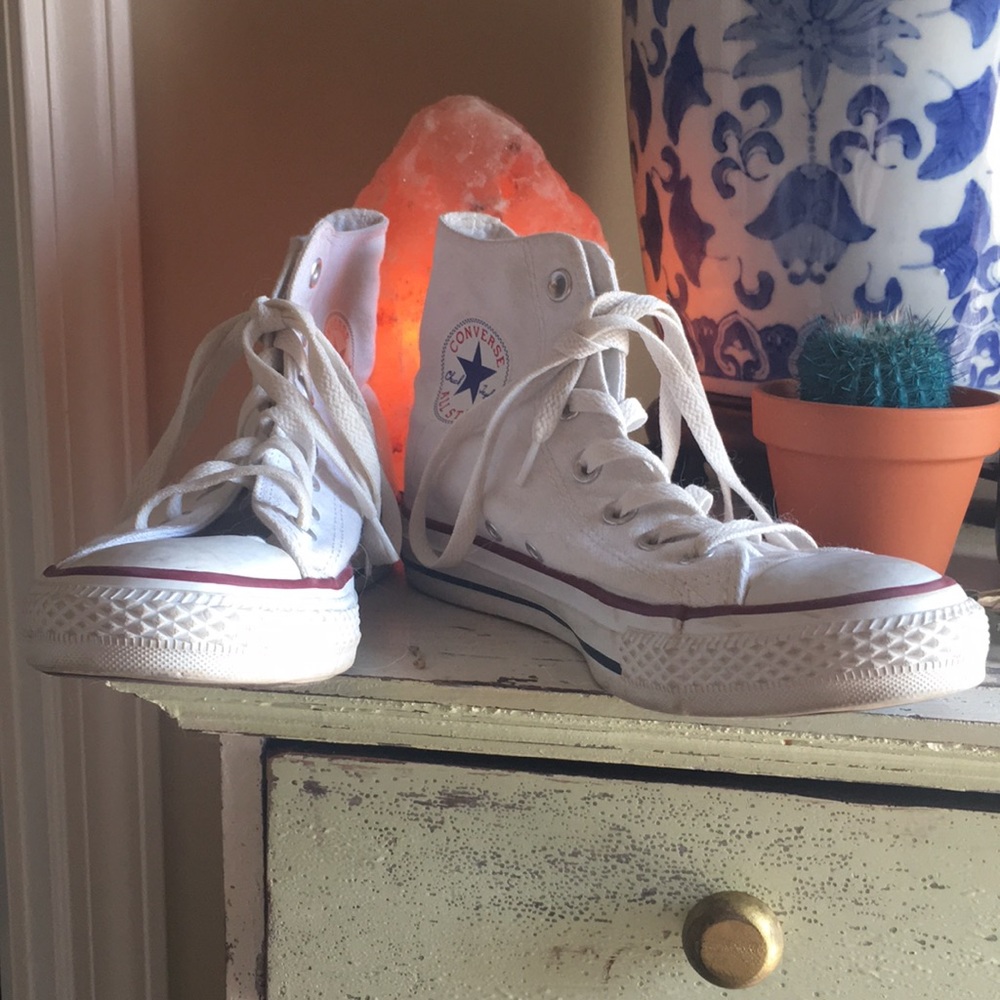 White High Top Converse size 9